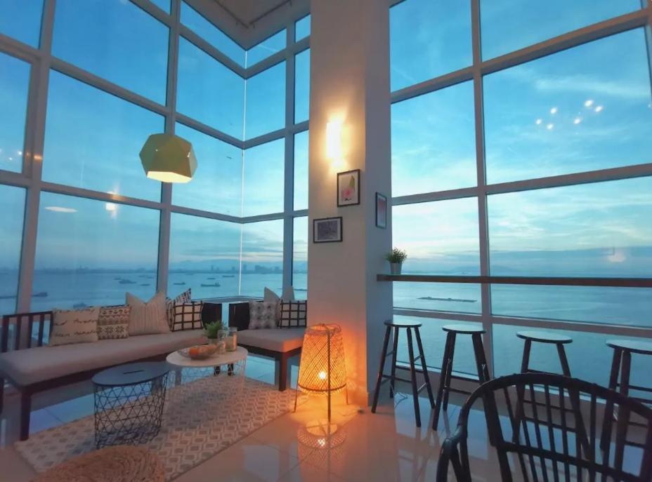 Maritime Suites Holiday Rental George Town Zewnętrze zdjęcie