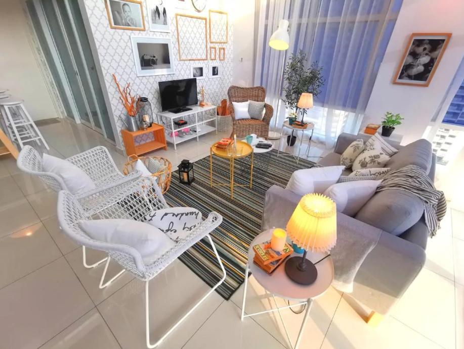 Maritime Suites Holiday Rental George Town Zewnętrze zdjęcie